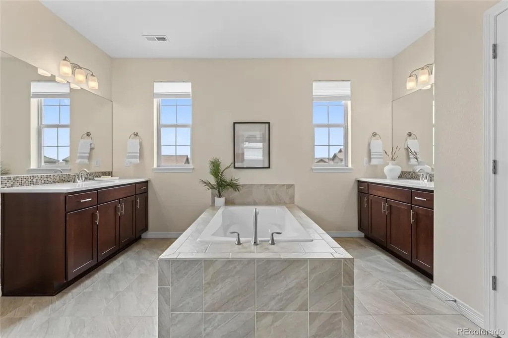 16006 Swan Mountain Drive Broomfield CO 80023