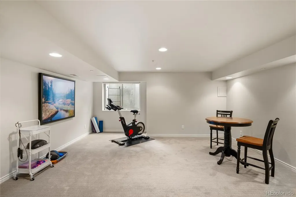 6 S Monroe Street Denver CO 80209