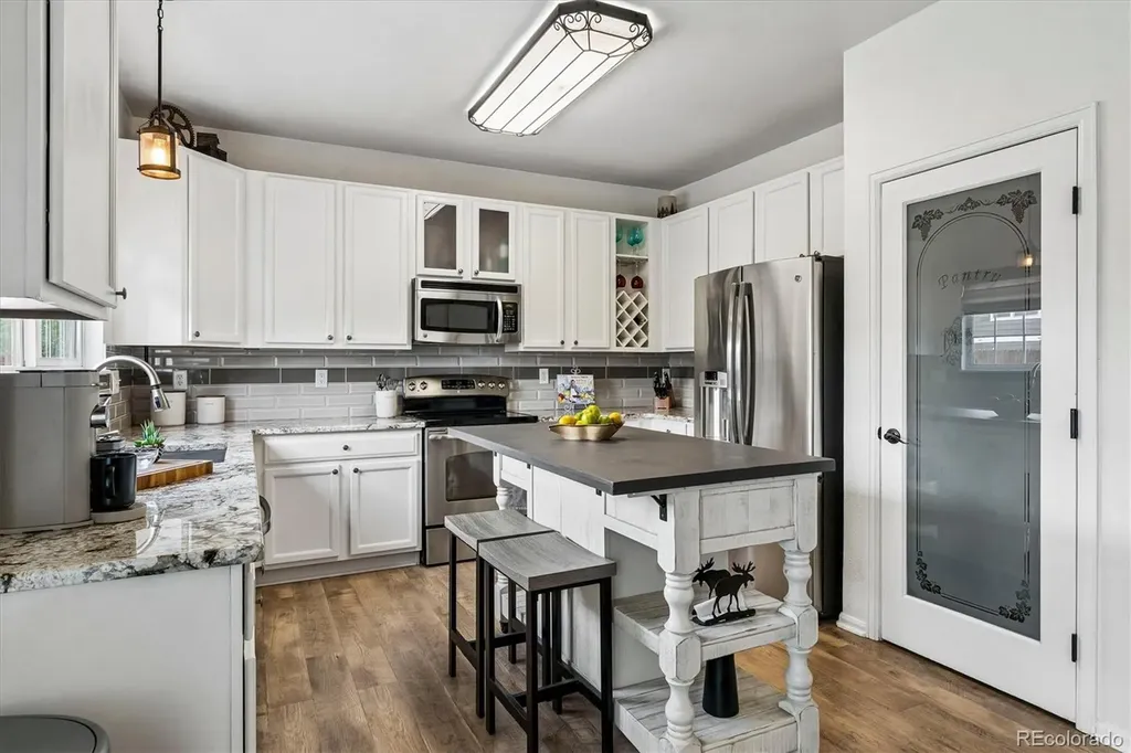 1444 N Monument Drive Castle Rock CO 80104