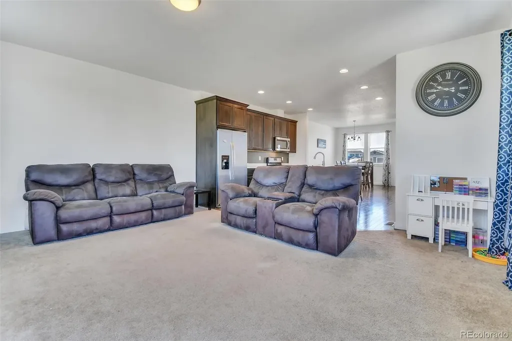 525 Foxtail Drive Hudson CO 80642