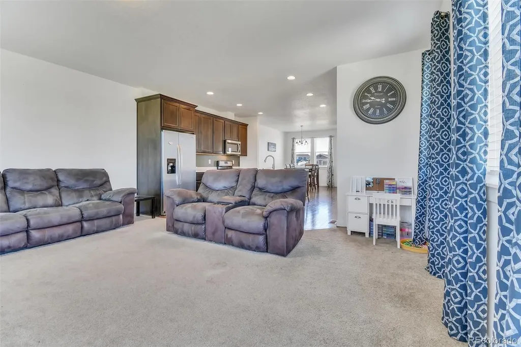 525 Foxtail Drive Hudson CO 80642