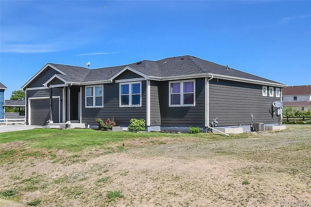 525 Foxtail Drive Hudson CO 80642