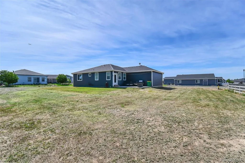 525 Foxtail Drive Hudson CO 80642