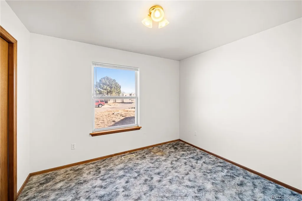 441 S Oak Creek Drive Pueblo West CO 81007