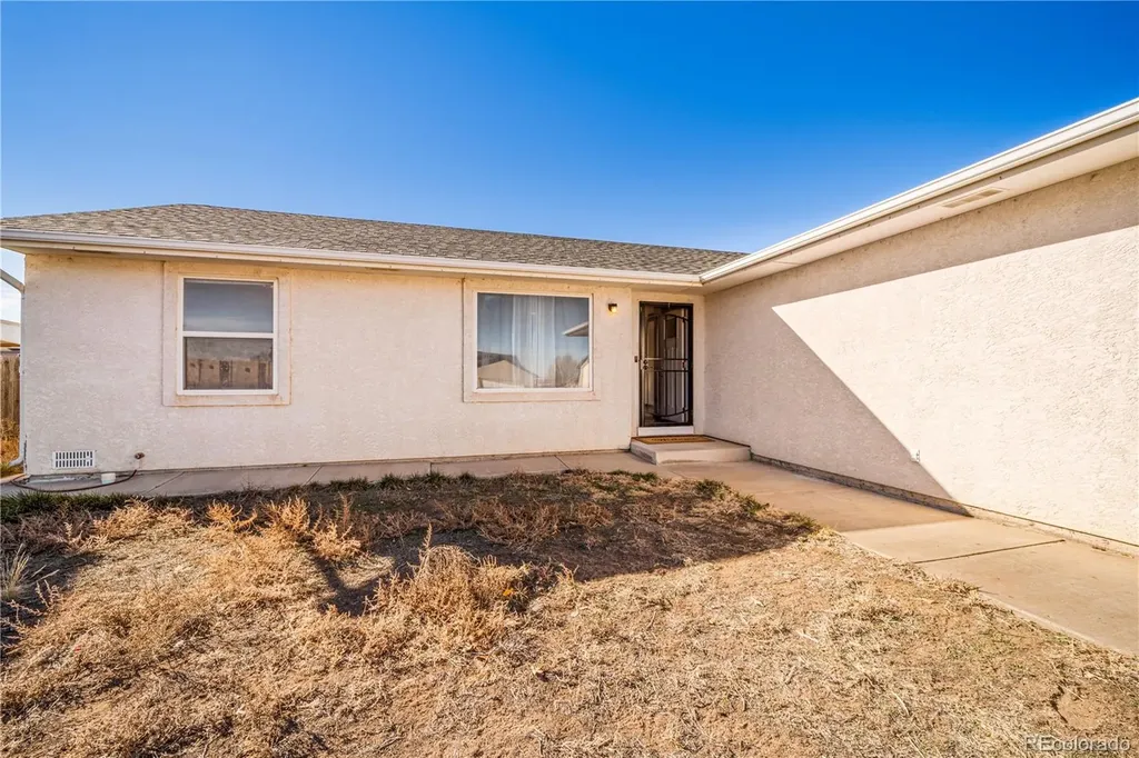 441 S Oak Creek Drive Pueblo West CO 81007