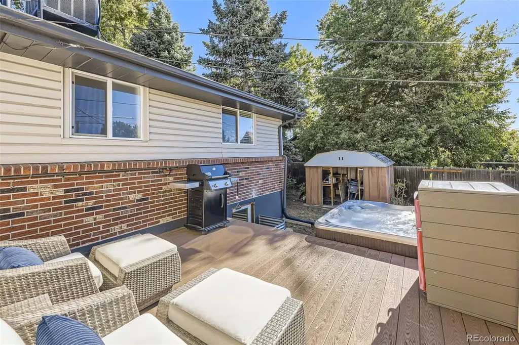 6718 W 70th Place Arvada CO 80003