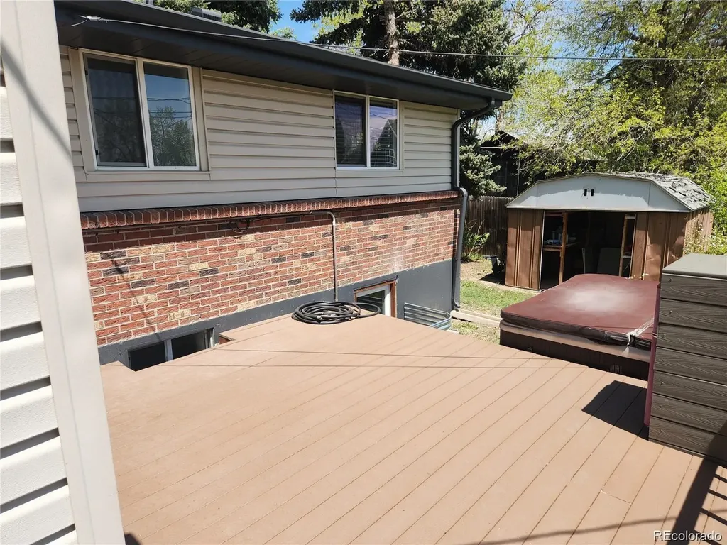 6718 W 70th Place Arvada CO 80003
