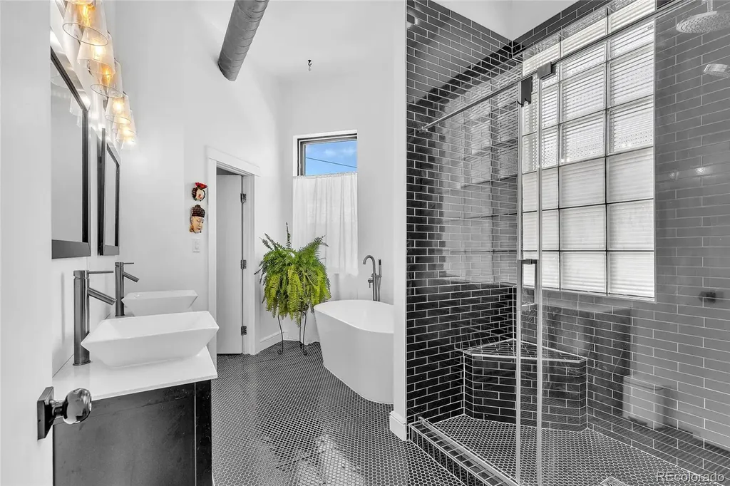 800 W 8th Avenue Denver CO 80204