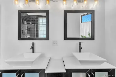 800 W 8th Avenue Denver CO 80204