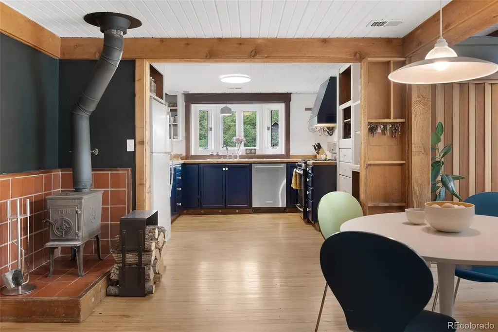 1468 Cherryvale Road Boulder CO 80303