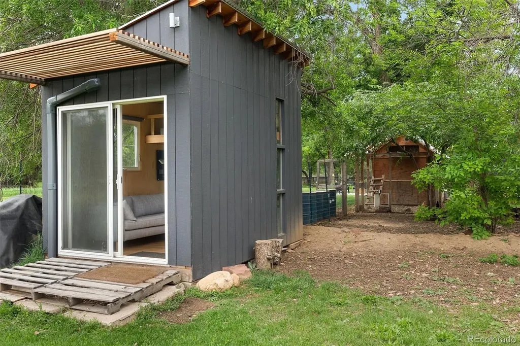1468 Cherryvale Road Boulder CO 80303