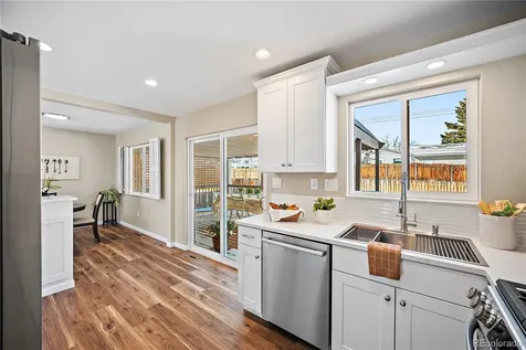 702 Paradise Lane Colorado Springs CO 80904