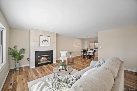 702 Paradise Lane Colorado Springs CO 80904