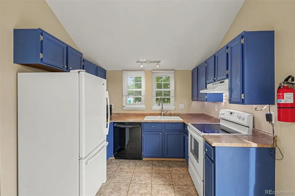17447 E Rice Circle Aurora CO 80015