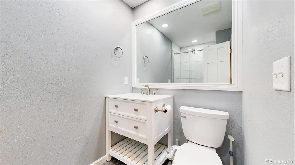 2946 S Moline Place Aurora CO 80014