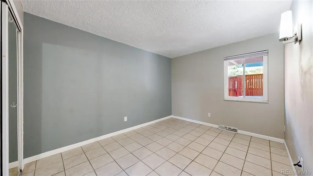 2946 S Moline Place Aurora CO 80014