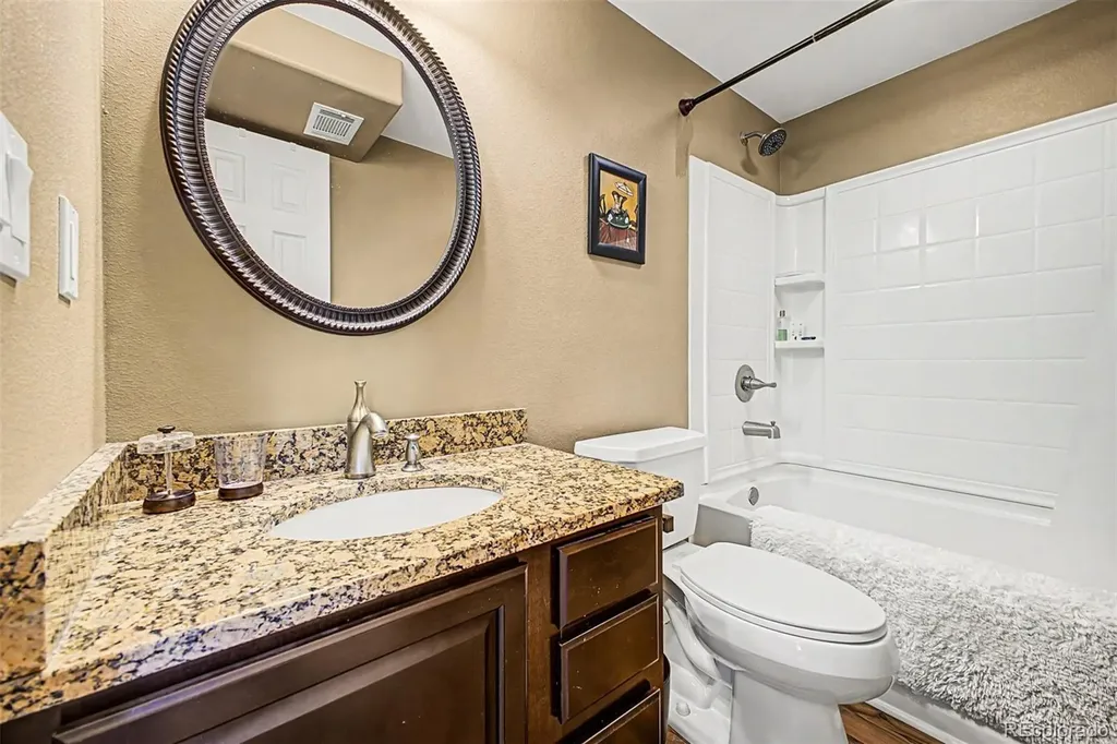 5814 S Danube Street Aurora CO 80015
