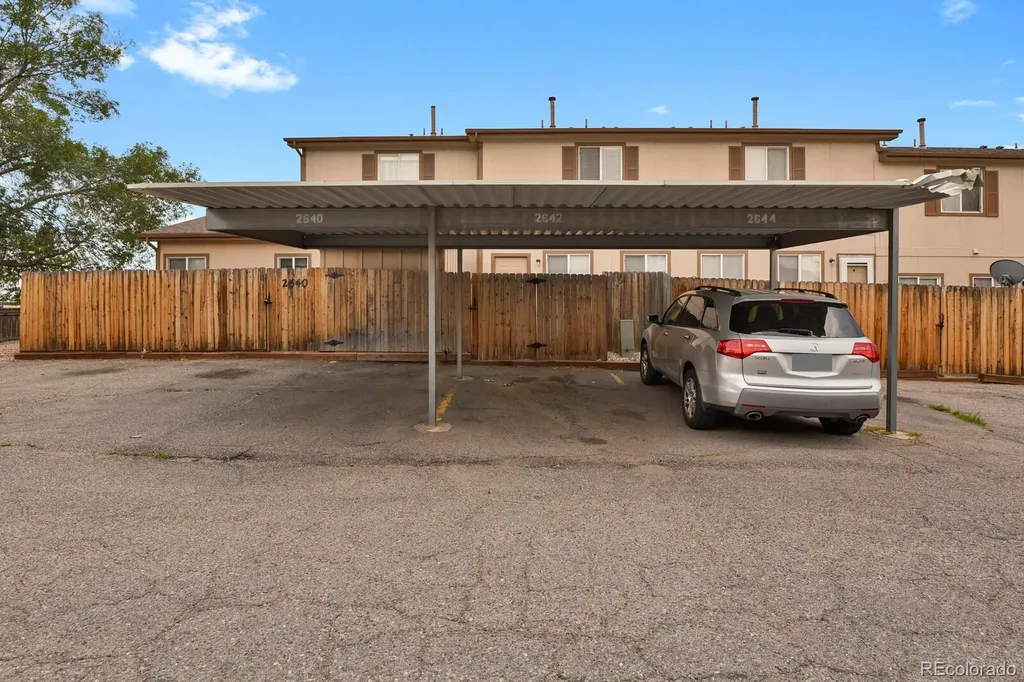 2642 Devonshire Court Denver CO 80229