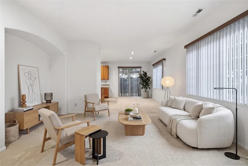 111 Granby Way Aurora CO 80011