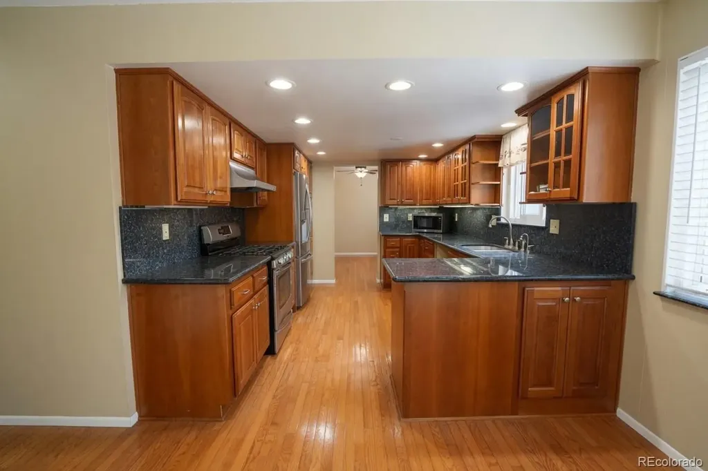 2747 S Quay Way Denver CO 80227