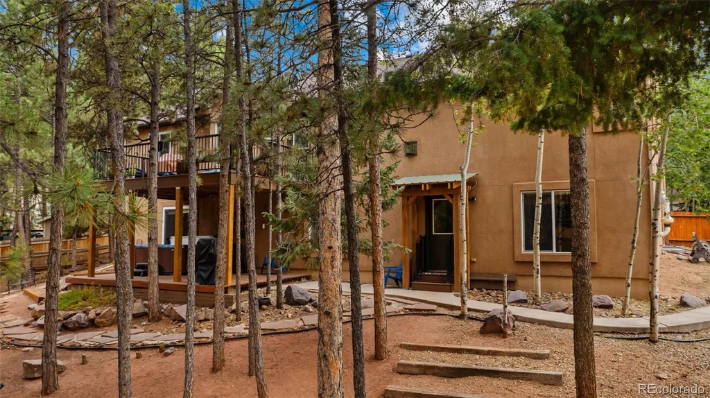 1520 Crestview Way Woodland Park CO 80863