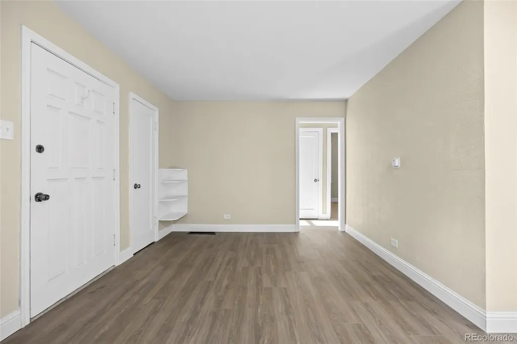 2060 S Knox Court Denver CO 80219