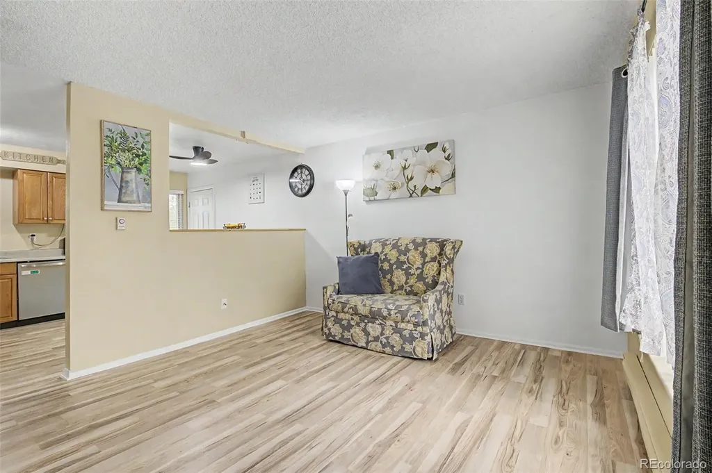 4664 S Garland Way Littleton CO 80123