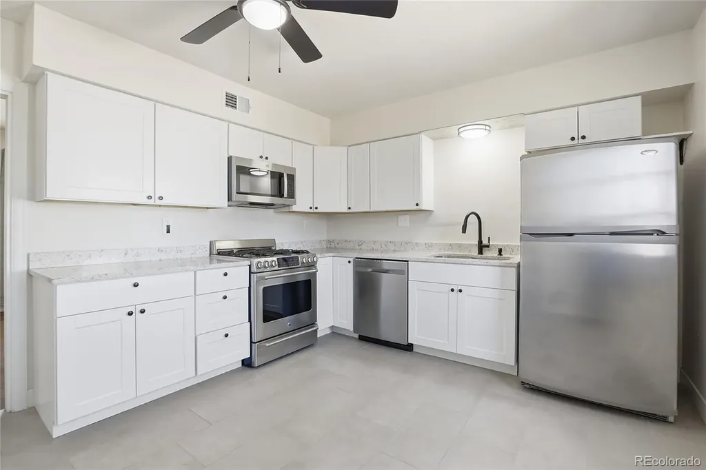 800 Vaughn Street Aurora CO 80011