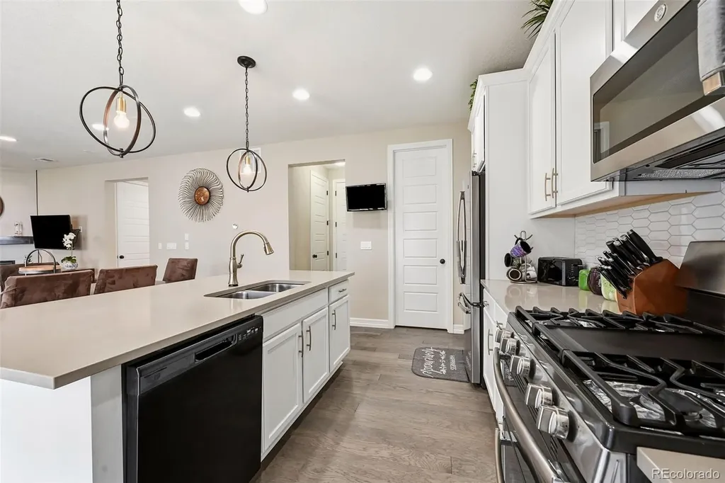 21694 E Stanford Circle Aurora CO 80015