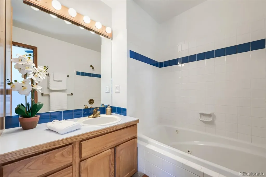 729 Wade Road Longmont CO 80503