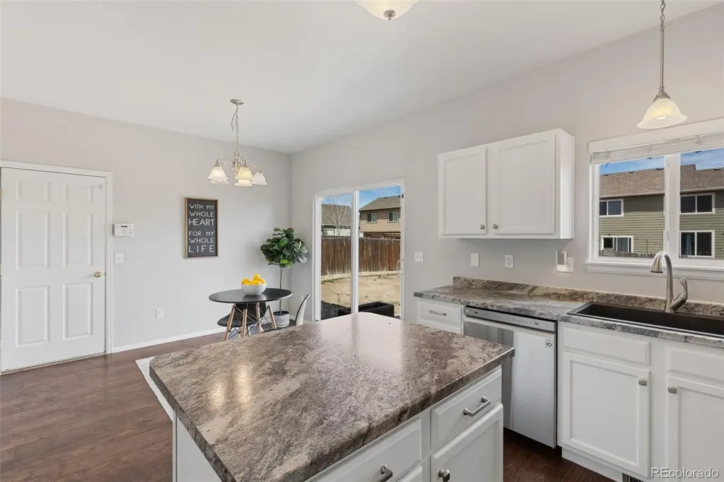 7935 Superior Hill Place Colorado Springs CO 80908