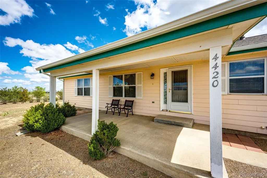 4420 Behrens Road Byers CO 80103