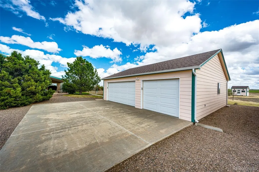 4420 Behrens Road Byers CO 80103