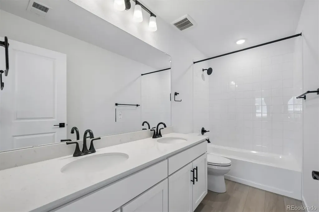 25294 E Warren Place Aurora CO 80018