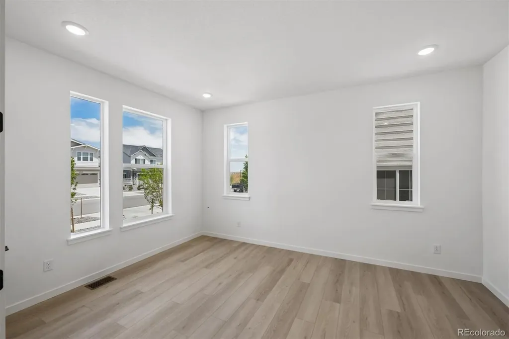 25294 E Warren Place Aurora CO 80018