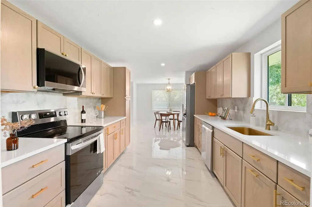 6695 S Ogden Street Centennial CO 80121