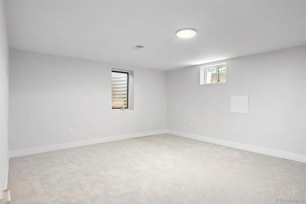 6695 S Ogden Street Centennial CO 80121