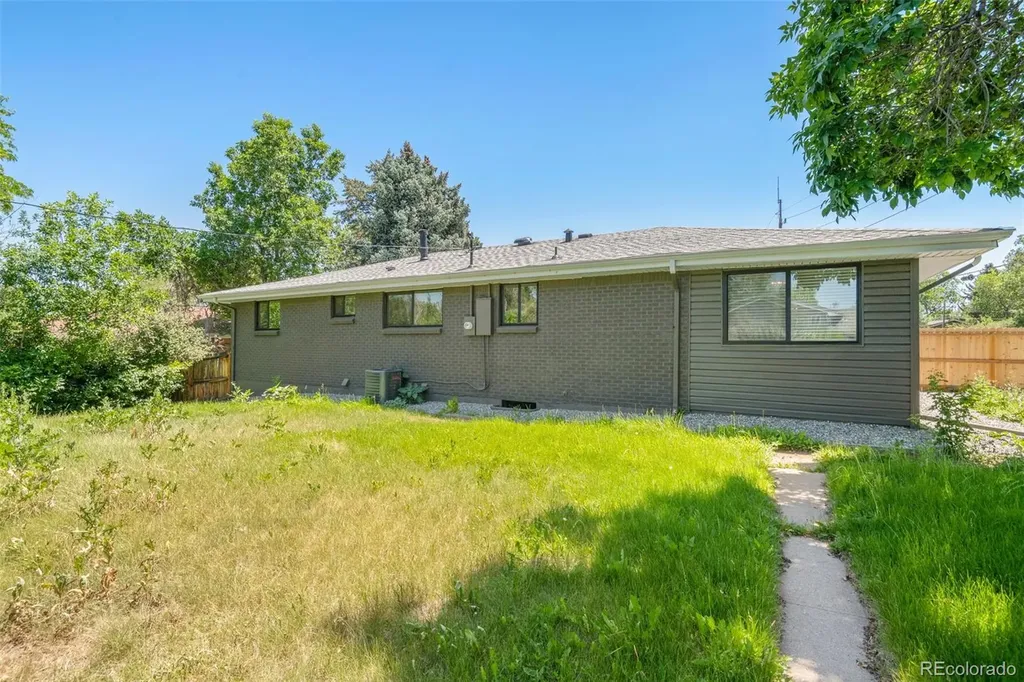 6695 S Ogden Street Centennial CO 80121