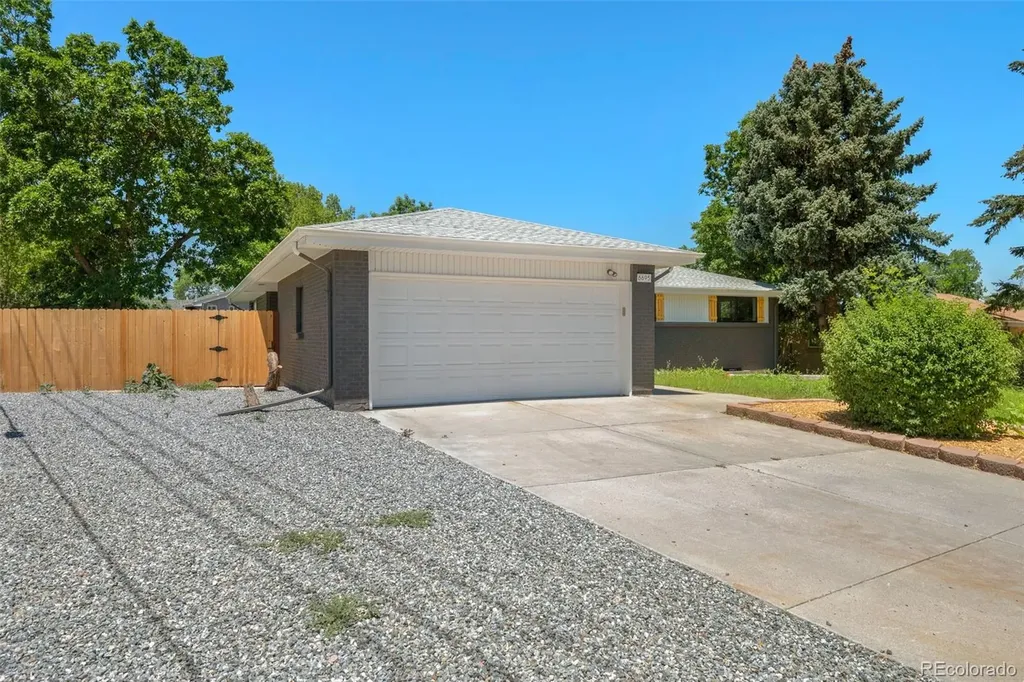 6695 S Ogden Street Centennial CO 80121