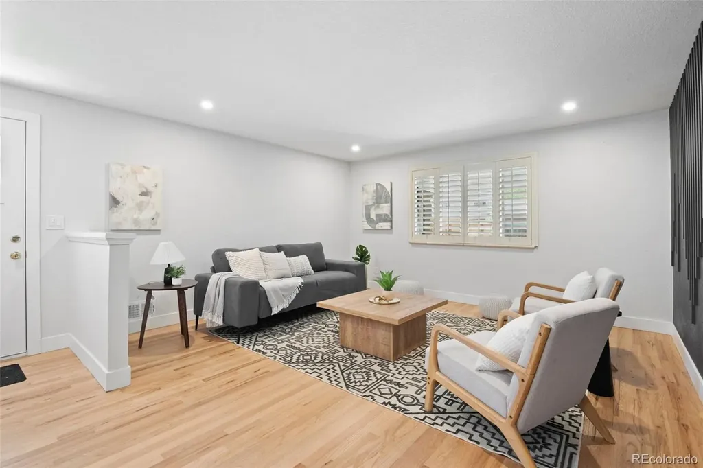 6695 S Ogden Street Centennial CO 80121