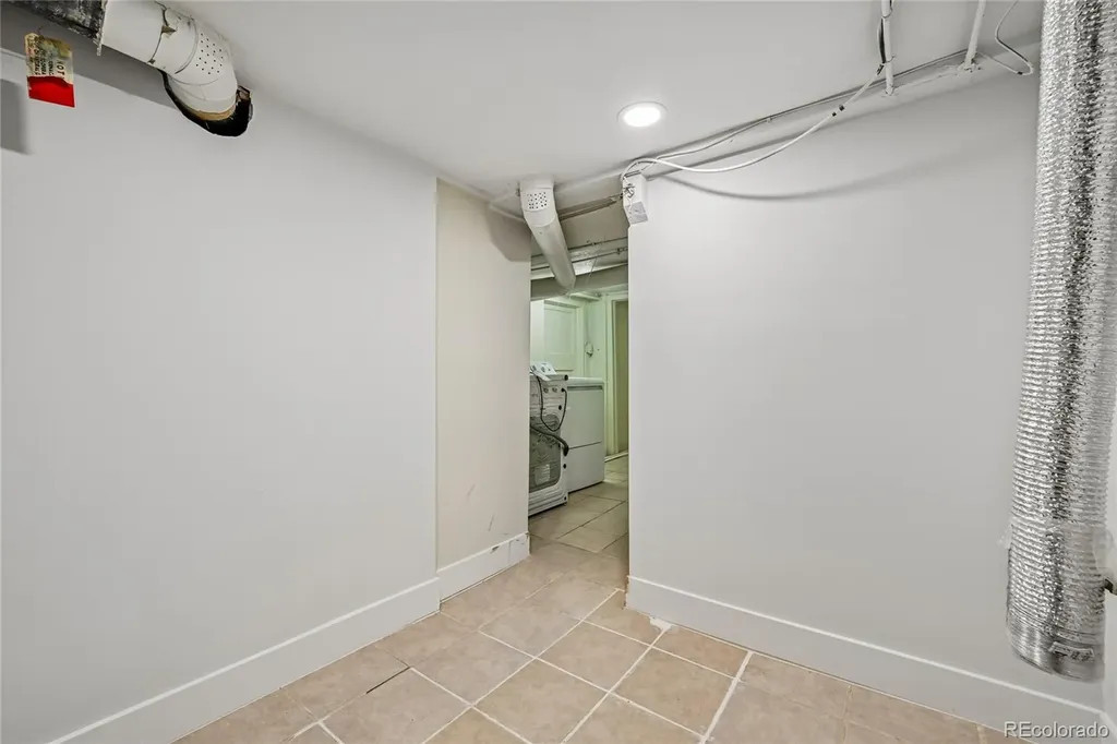 1568 Beeler Street Aurora CO 80010