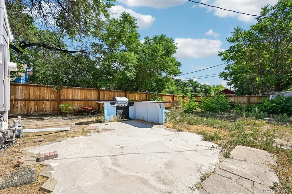 1568 Beeler Street Aurora CO 80010