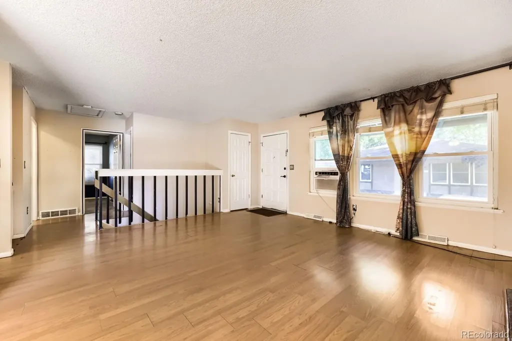 3750 S Granby Way Aurora CO 80014