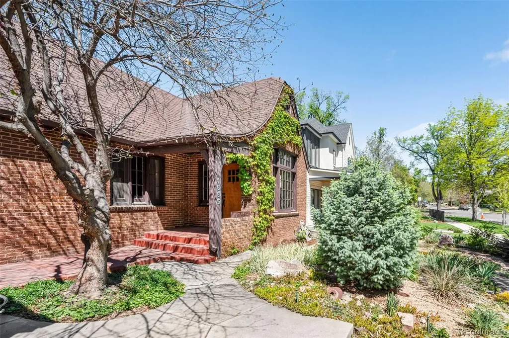 1665 Bellaire Street Denver CO 80220