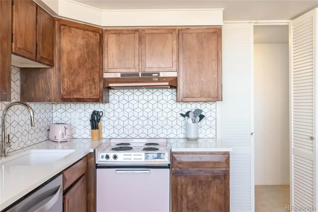 1155 N Ash Street Denver CO 80220