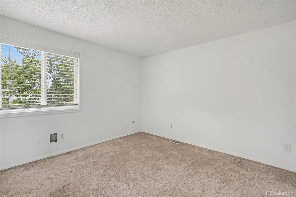 4922 S Rifle Court Aurora CO 80015