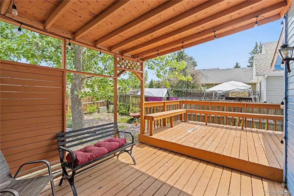 4922 S Rifle Court Aurora CO 80015