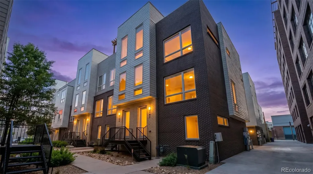 3425 Larimer Street Denver CO 80205