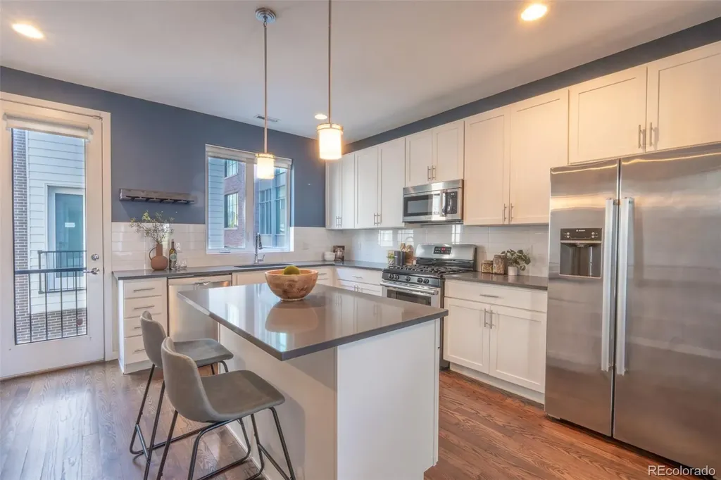 3425 Larimer Street Denver CO 80205