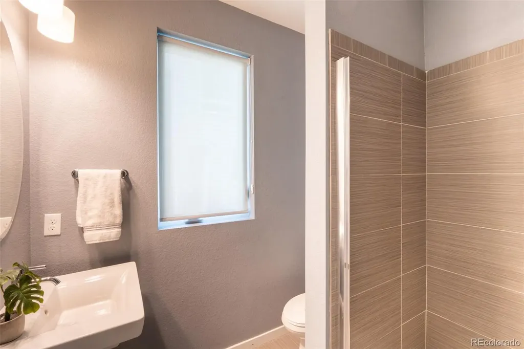 3425 Larimer Street Denver CO 80205